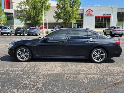 Used 2018 BMW 750i xDrive AWD/4WD image 3