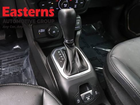 Used 2023 Jeep Renegade Limited AWD/4WD image 13