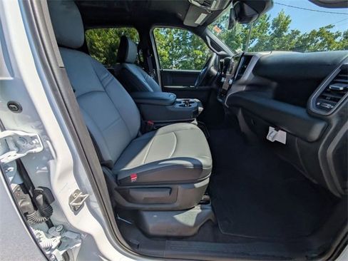 New 2025 RAM 2500 Tradesman image 32