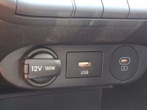 Certified 2024 Hyundai Elantra SE FWD image 22