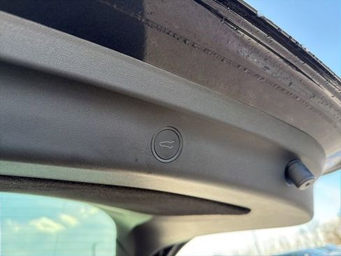 Used 2026 Tesla Model Y 2WD image 8