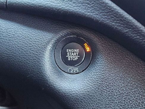 Used 2021 Jeep Cherokee Trailhawk w/ Sun, Sound & Nav Group image 17