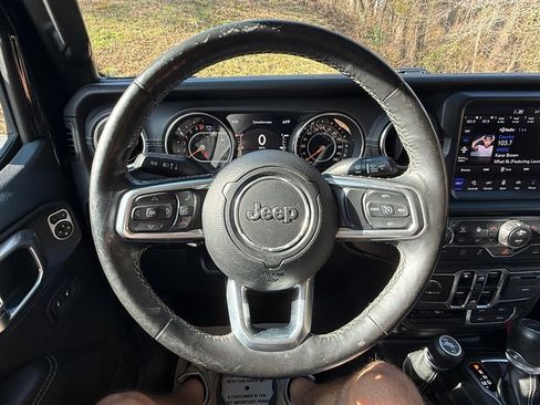 Used 2020 Jeep Gladiator Overland image 22