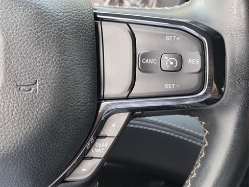 Used 2022 RAM 1500 Limited w/ Body Color Bumper Group image 26