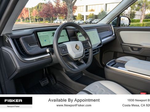 Used 2025 Rivian R1T Adventure image 11