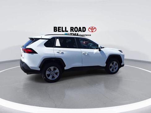 Used 2025 Toyota RAV4 XLE FWD image 8
