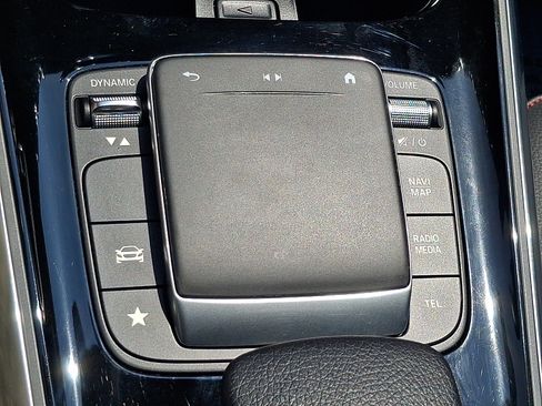 Used 2021 Mercedes-Benz GLA 250 4MATIC image 23