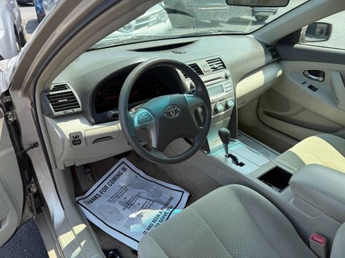 Used 2009 Toyota Camry image 11