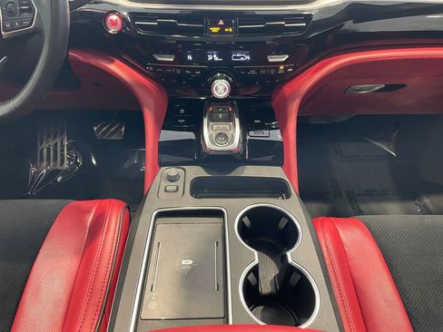 Used 2025 Acura MDX A-Spec image 11