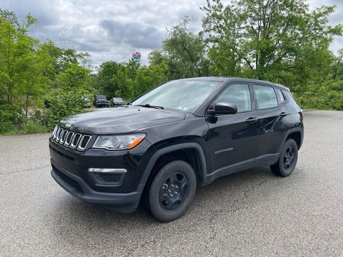 Used 2019 Jeep Compass Sport w/ Cold Weather Group AWD/4WD image 4