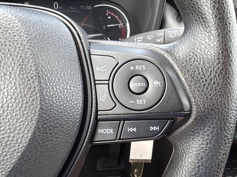 Used 2024 Toyota RAV4 LE AWD/4WD image 21