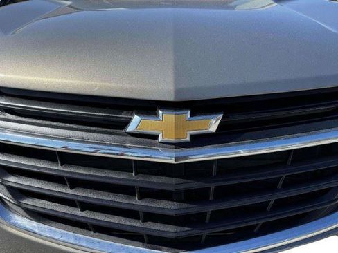Used 2018 Chevrolet Equinox LT FWD image 14