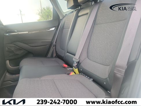 New 2026 Kia Seltos S FWD image 14