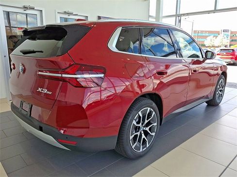 Used 2025 BMW X3 xDrive30i w/ Premium Package image 4
