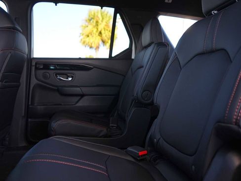 New 2025 Honda Pilot TrailSport image 13