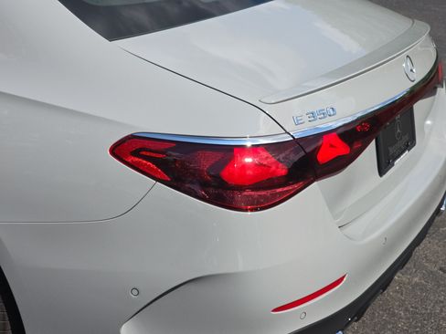 Certified 2025 Mercedes-Benz E 350 4MATIC Sedan image 34