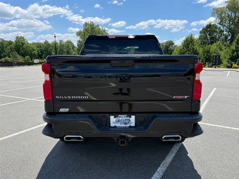 Used 2021 Chevrolet Silverado 1500 RST AWD/4WD image 4