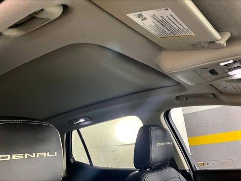 Used 2023 GMC Terrain Denali w/ Black Diamond Edition image 13