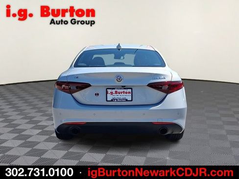 Used 2022 Alfa Romeo Giulia Sprint AWD/4WD image 5