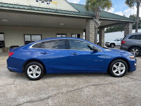 Used 2023 Chevrolet Malibu LS FWD image 2
