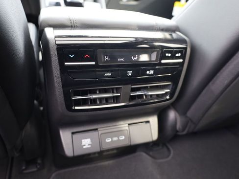 Used 2026 Acura MDX SH-AWD image 35