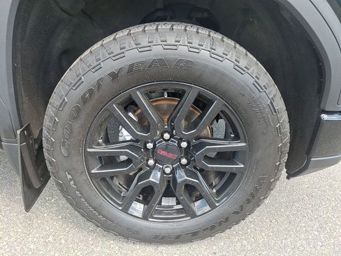 Used 2023 GMC Sierra 1500 Elevation AWD/4WD image 8