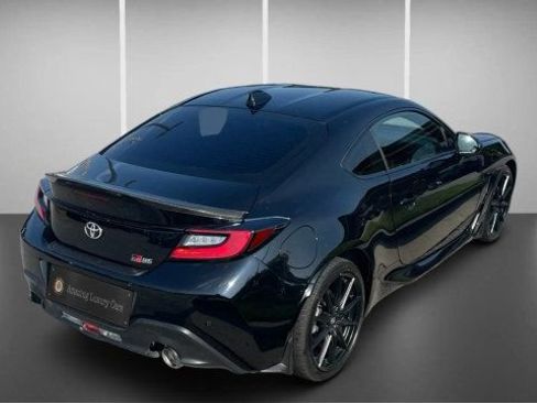 Used 2023 Toyota GR86 Premium RWD image 10