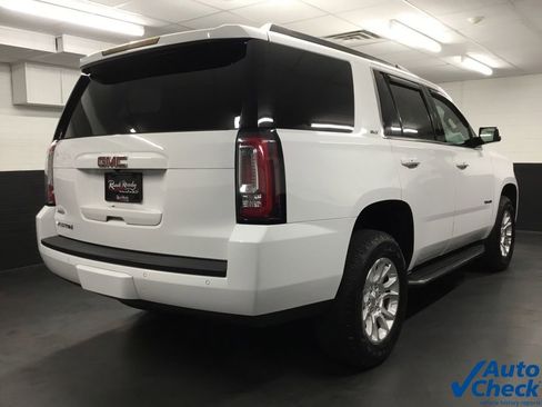 Used 2017 GMC Yukon SLT image 10