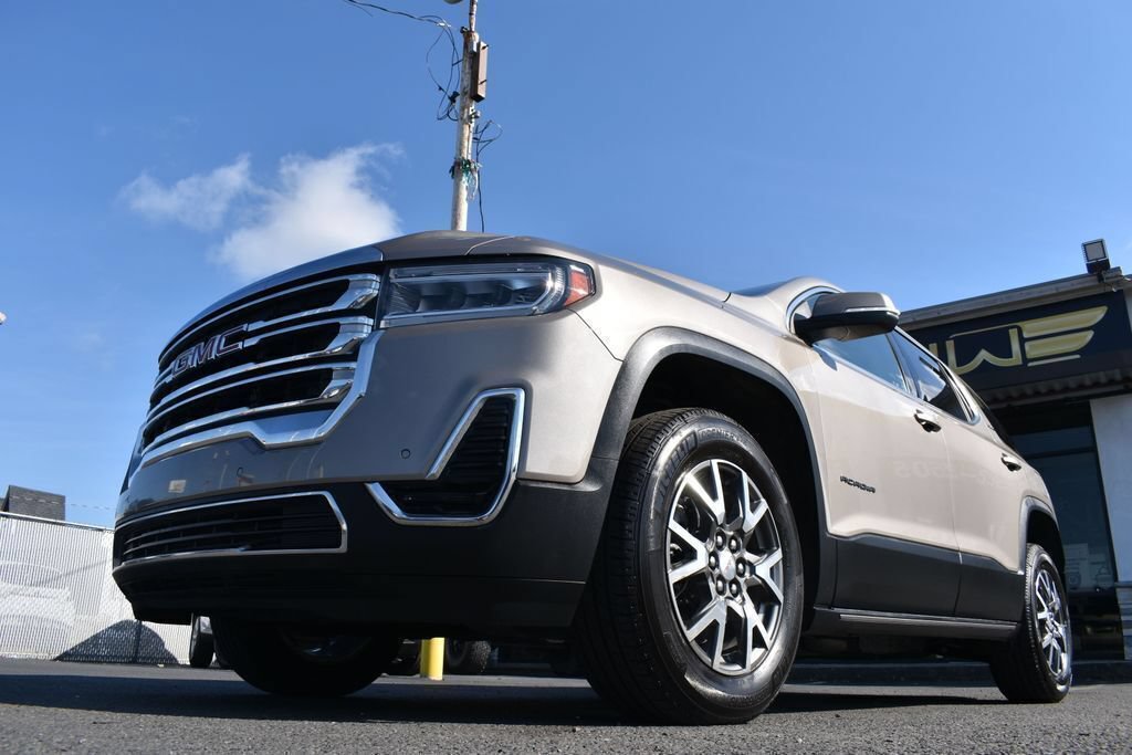 Used 2023 GMC Acadia SLE w/ Driver Convenience Package AWD/4WD image 8