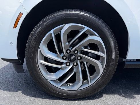 Used 2025 Lincoln Navigator Reserve AWD/4WD image 21