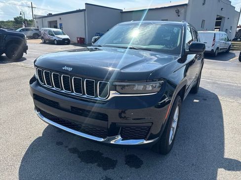 Used 2021 Jeep Grand Cherokee L Laredo w/ Luxury Tech Group I AWD/4WD image 52
