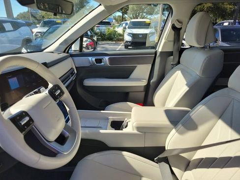 Used 2025 Hyundai Santa Fe SEL image 12