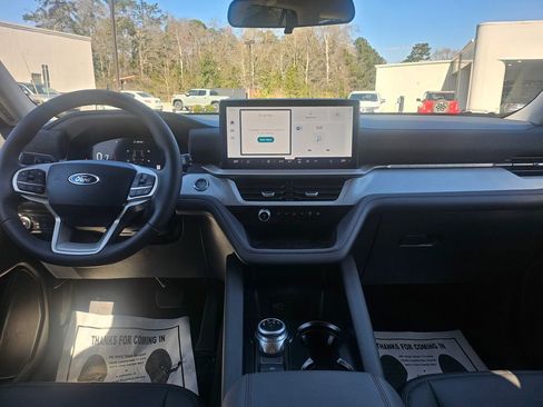 New 2026 Ford Explorer Active w/ Active Comfort Package image 12