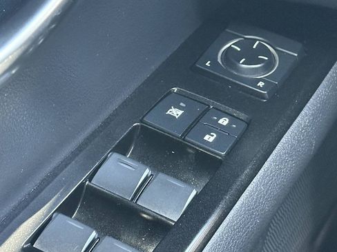 Used 2019 Lexus UX 200 w/ Accessory Package 2 FWD image 46