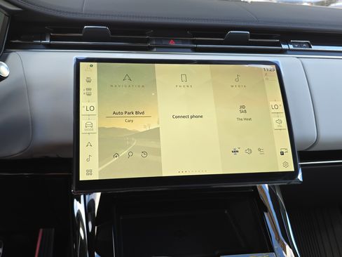 New 2025 Land Rover Range Rover Sport Dynamic SE image 20