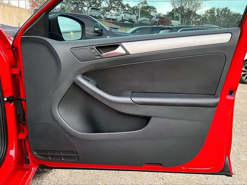 Used 2016 Volkswagen Jetta Sport w/ Lighting Package image 22