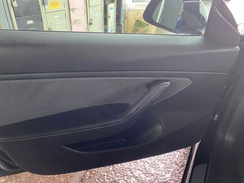 Used 2019 Tesla Model 3 Standard Range Plus image 13