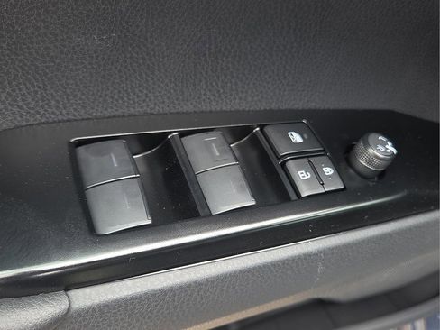 New 2026 Toyota Camry SE FWD image 18