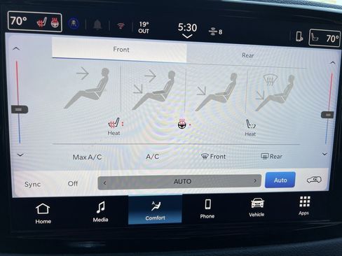 Used 2025 Chrysler Pacifica Select image 34