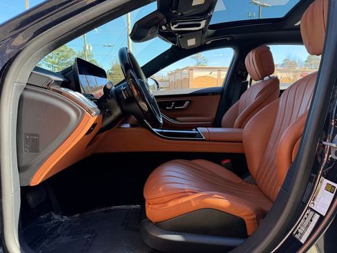 Used 2023 Mercedes-Benz S 500 S 500 w/ Warmth & Comfort Package image 25