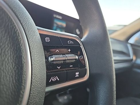 Certified 2024 Kia Sorento LX FWD image 17
