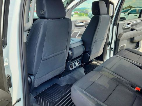 New 2025 GMC Sierra 2500 SLE image 17