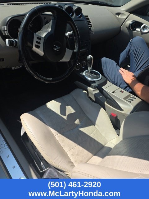 Used 2005 Nissan 350Z Touring RWD image 10
