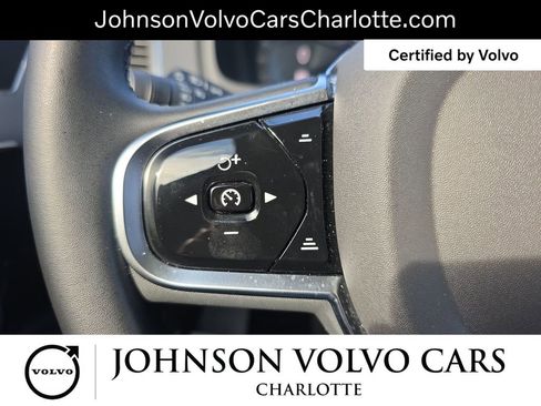 Certified 2025 Volvo XC90 B5 Core image 19