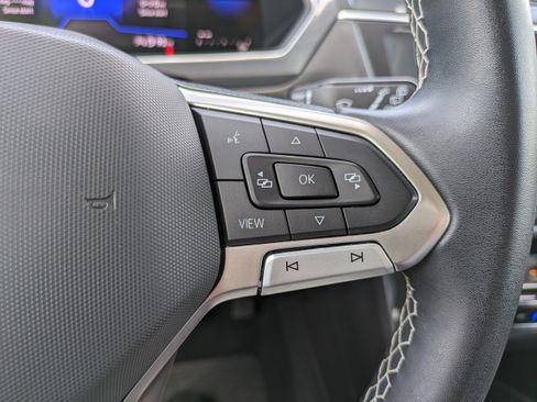 Certified 2023 Volkswagen Tiguan SE FWD image 25