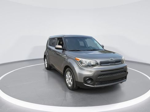 Used 2017 Kia Soul w/ Convenience Package FWD image 3
