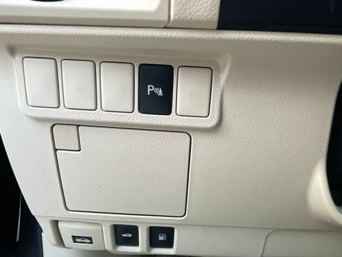Used 2013 Lexus ES 350 w/ Luxury Pkg FWD image 39