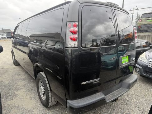 Used 2013 Chevrolet Express 3500 LS w/ Power Package RWD image 2