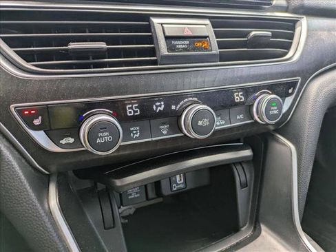 Used 2018 Honda Accord EX-L image 11