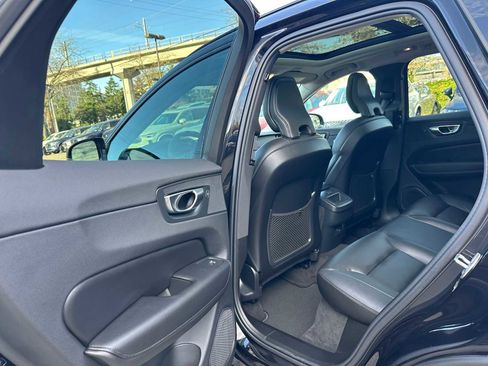 Used 2025 Volvo XC60 B5 Core w/ Protection Package Premier image 16
